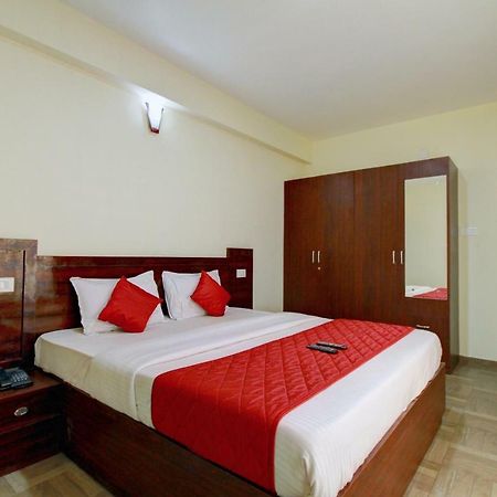 Pine Hill Suites Ooty Exteriör bild